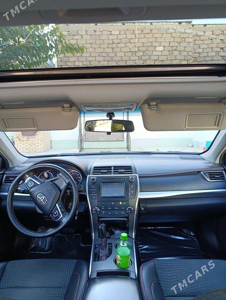 Toyota Camry 2015 - 285 000 TMT - Garadamak Şor - img 2