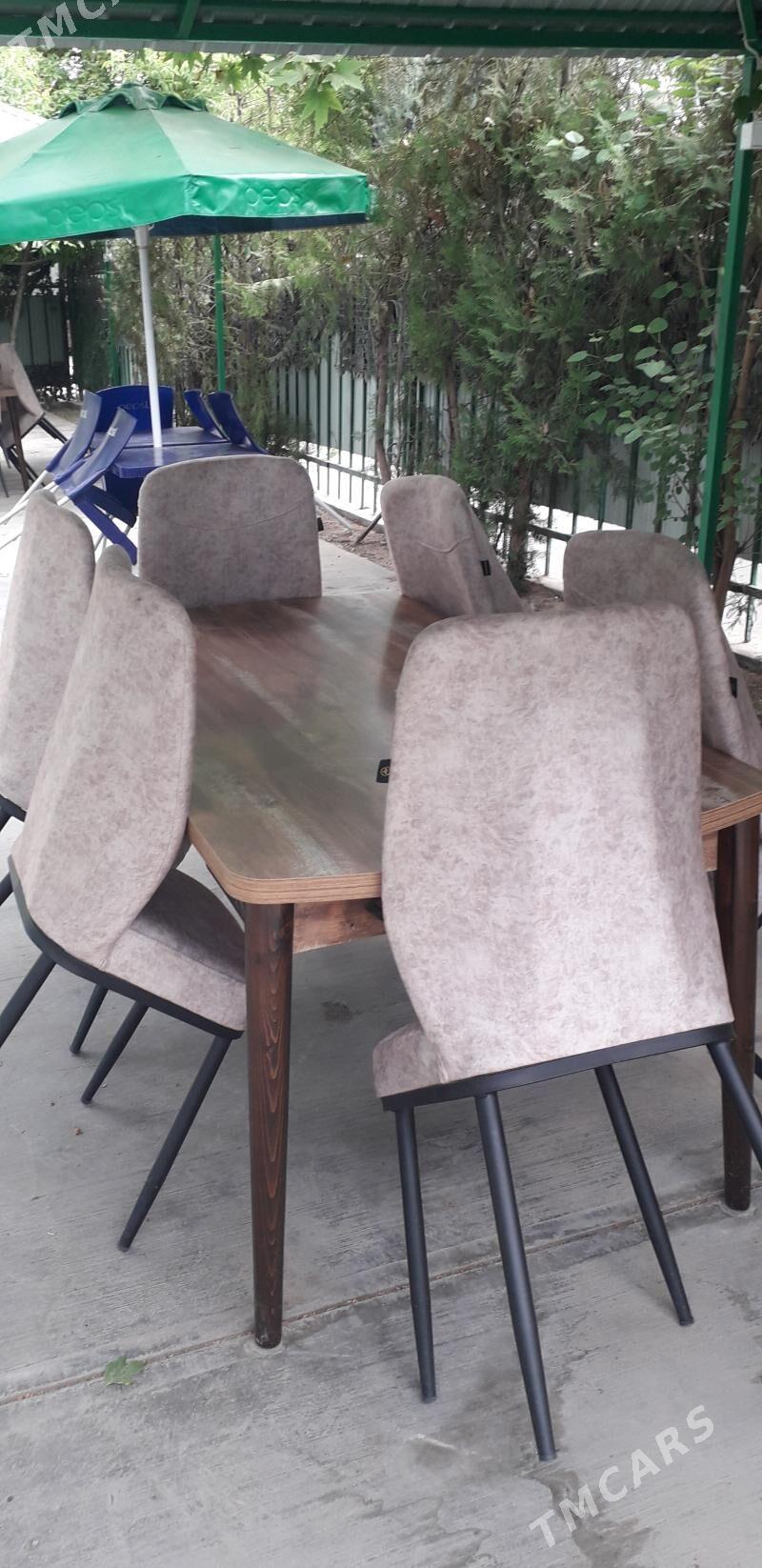 KAFE  POWUR  GEREG - Aşgabat - img 2