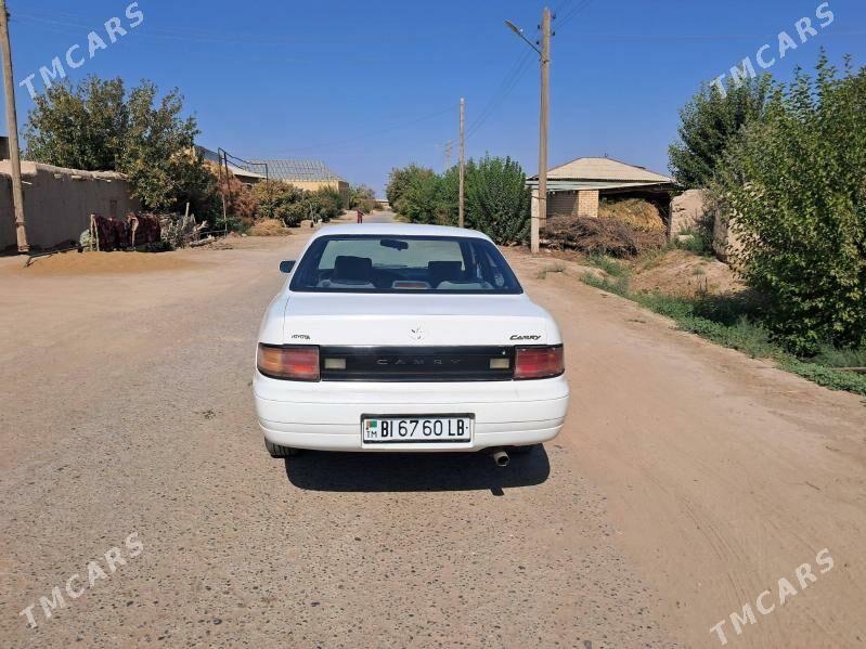 Toyota Camry 1993 - 85 000 TMT - Ходжамбаз - img 4
