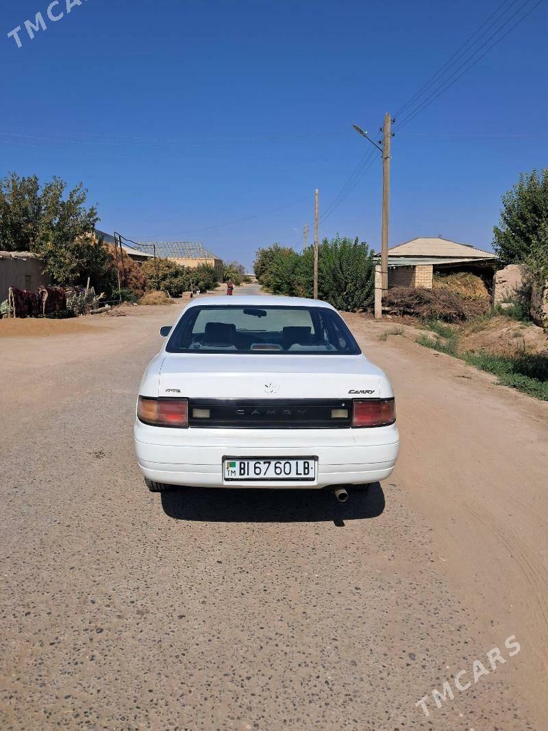 Toyota Camry 1993 - 85 000 TMT - Ходжамбаз - img 3