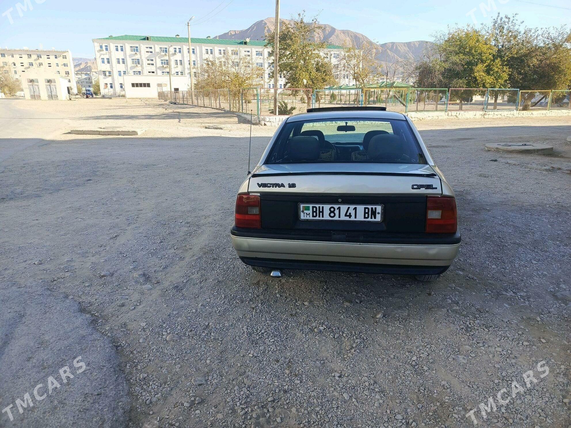 Opel Vectra 1993 - 40 000 TMT - Балканабат - img 1