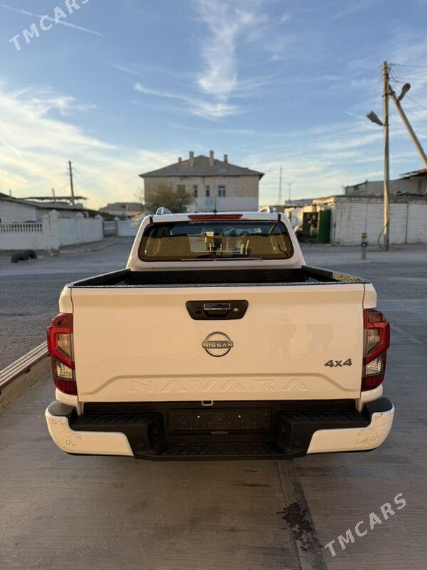 Nissan Navara 2025 - 425 000 TMT - Balkanabat - img 4