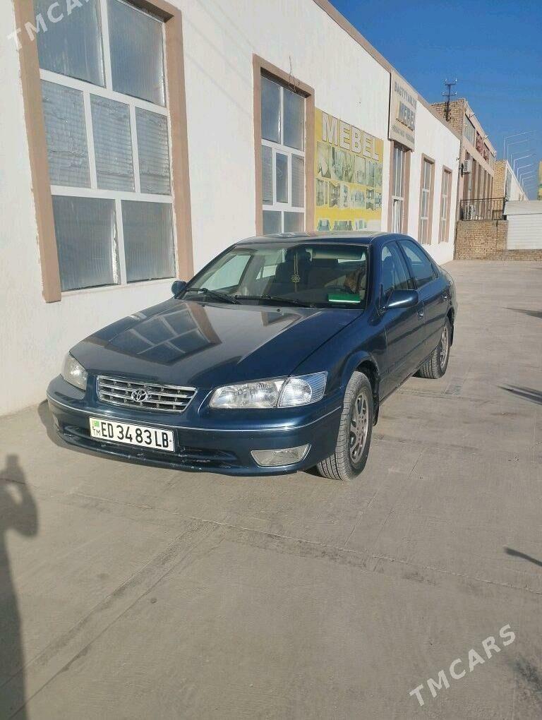 Toyota Camry 2000 - 136 000 TMT - Керки - img 1