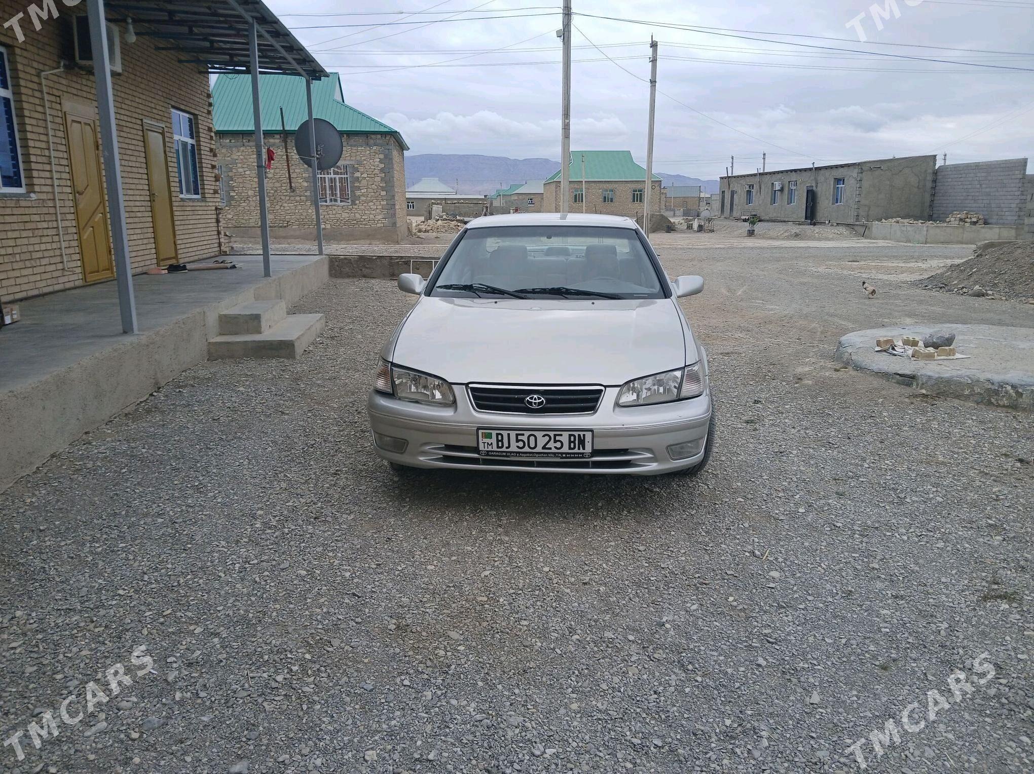 Toyota Camry 2000 - 137 000 TMT - Gyzylarbat - img 1