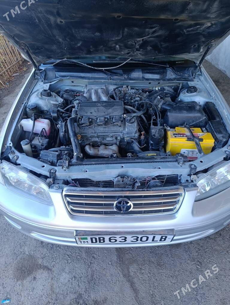 Toyota Camry 2000 - 152 000 TMT - Койтендаг - img 2