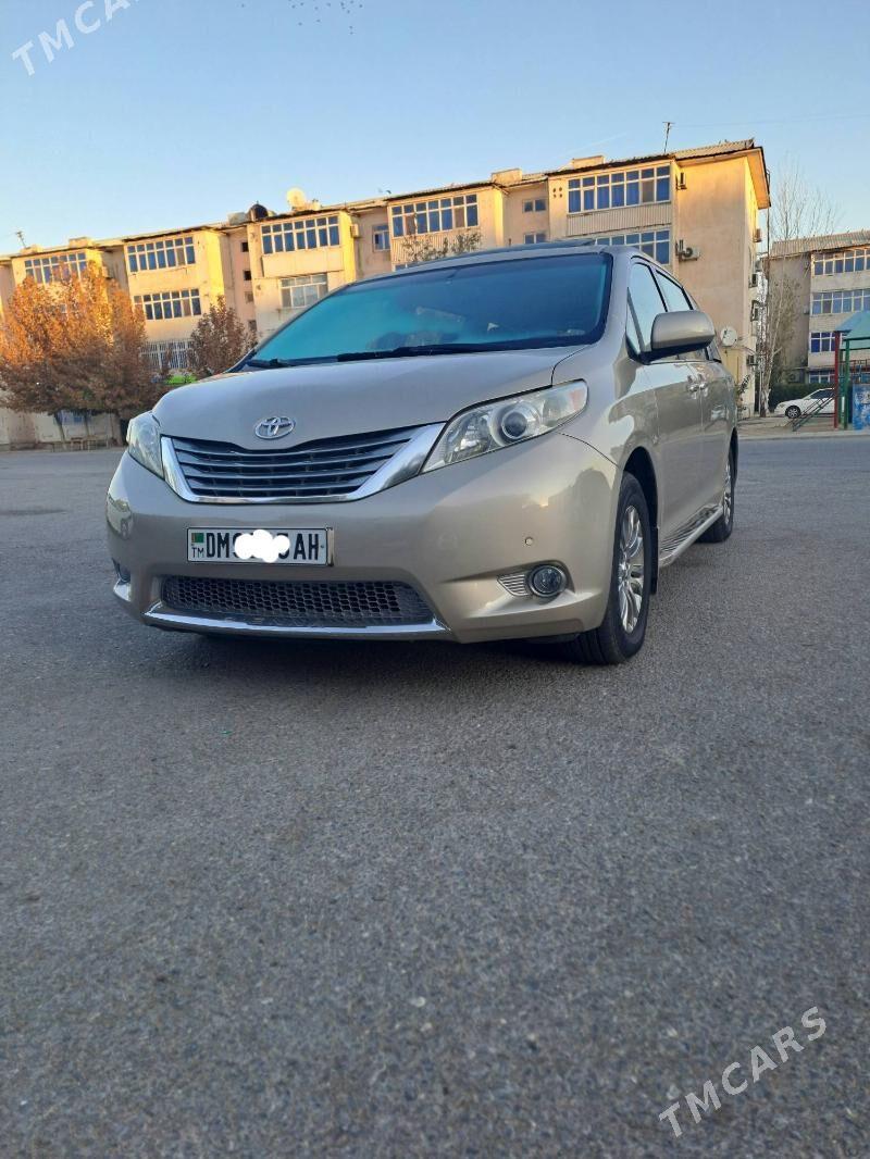 Toyota Sienna 2011 - 310 000 TMT - Ким район - img 5