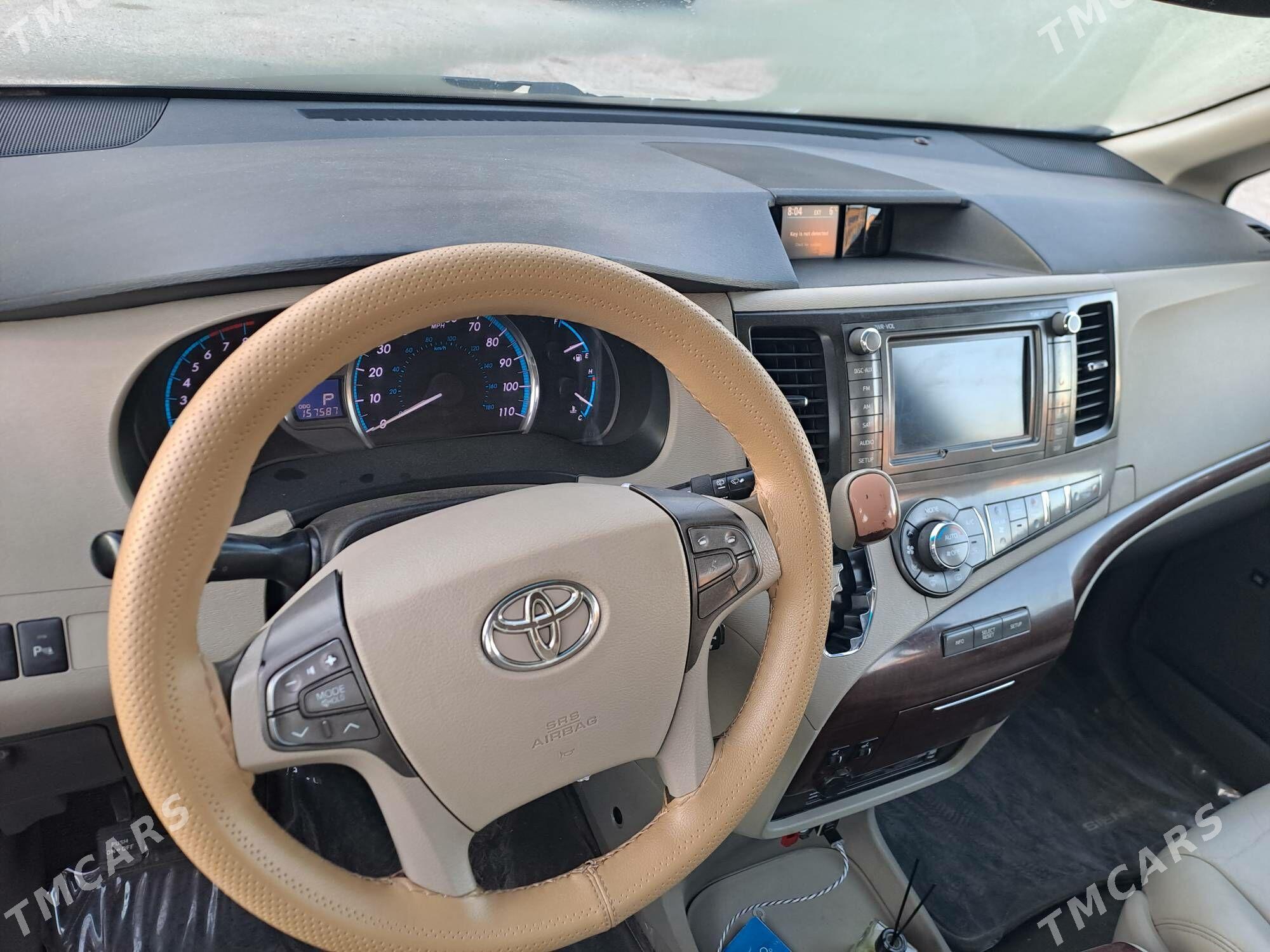 Toyota Sienna 2011 - 310 000 TMT - Ким район - img 1