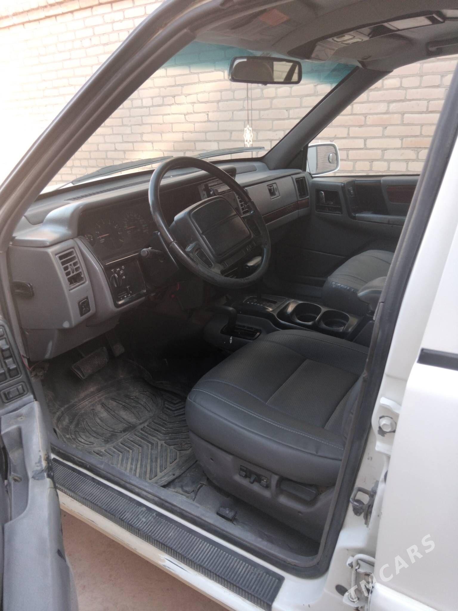 Jeep Grand Cherokee 1996 - 75 000 TMT - Farap - img 2