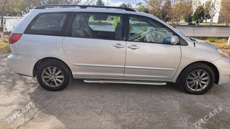 Toyota Sienna 2006 - 240 000 TMT - Дянев - img 3