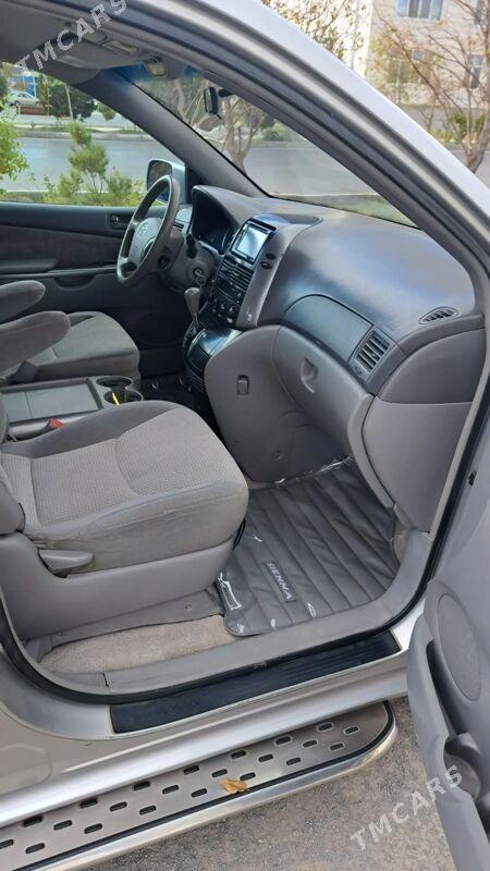 Toyota Sienna 2006 - 240 000 TMT - Дянев - img 8