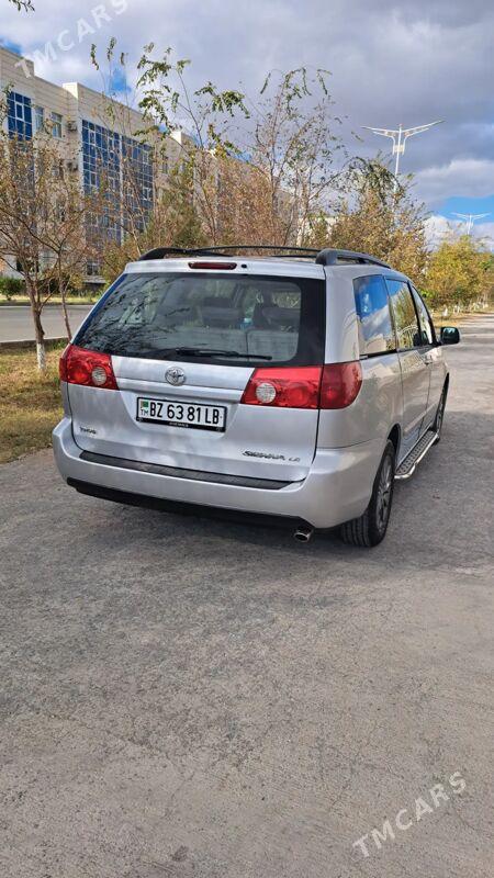 Toyota Sienna 2006 - 240 000 TMT - Дянев - img 1