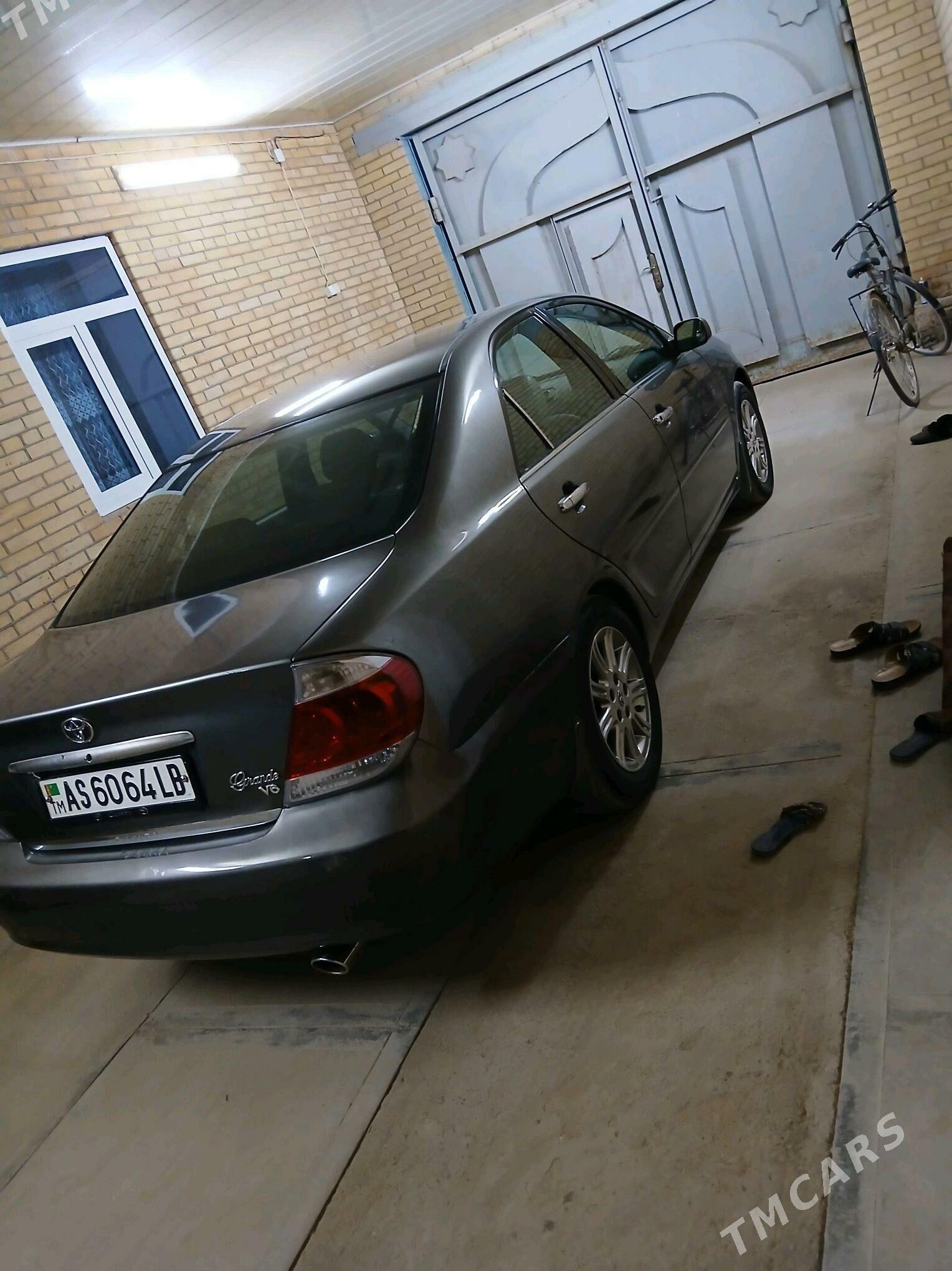 Toyota Camry 2003 - 175 000 TMT - Фарап - img 3