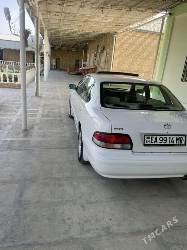 Toyota Avalon 1997 - 124 000 TMT - Мары - img 1