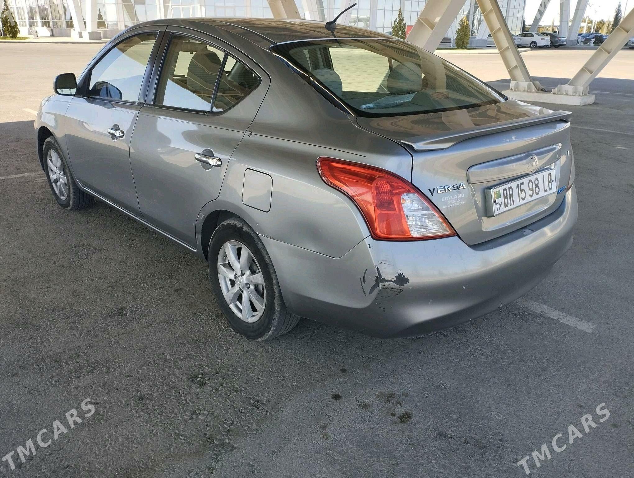 Nissan Versa 2012 - 100 000 TMT - Türkmenabat - img 4