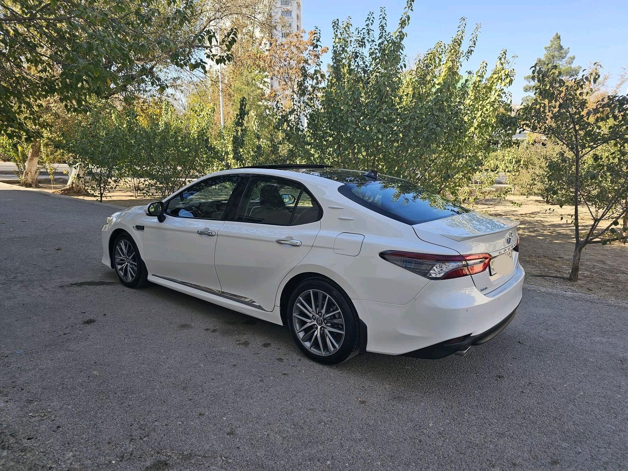 Toyota Camry 2017 - 328 000 TMT - 6 мкр - img 5