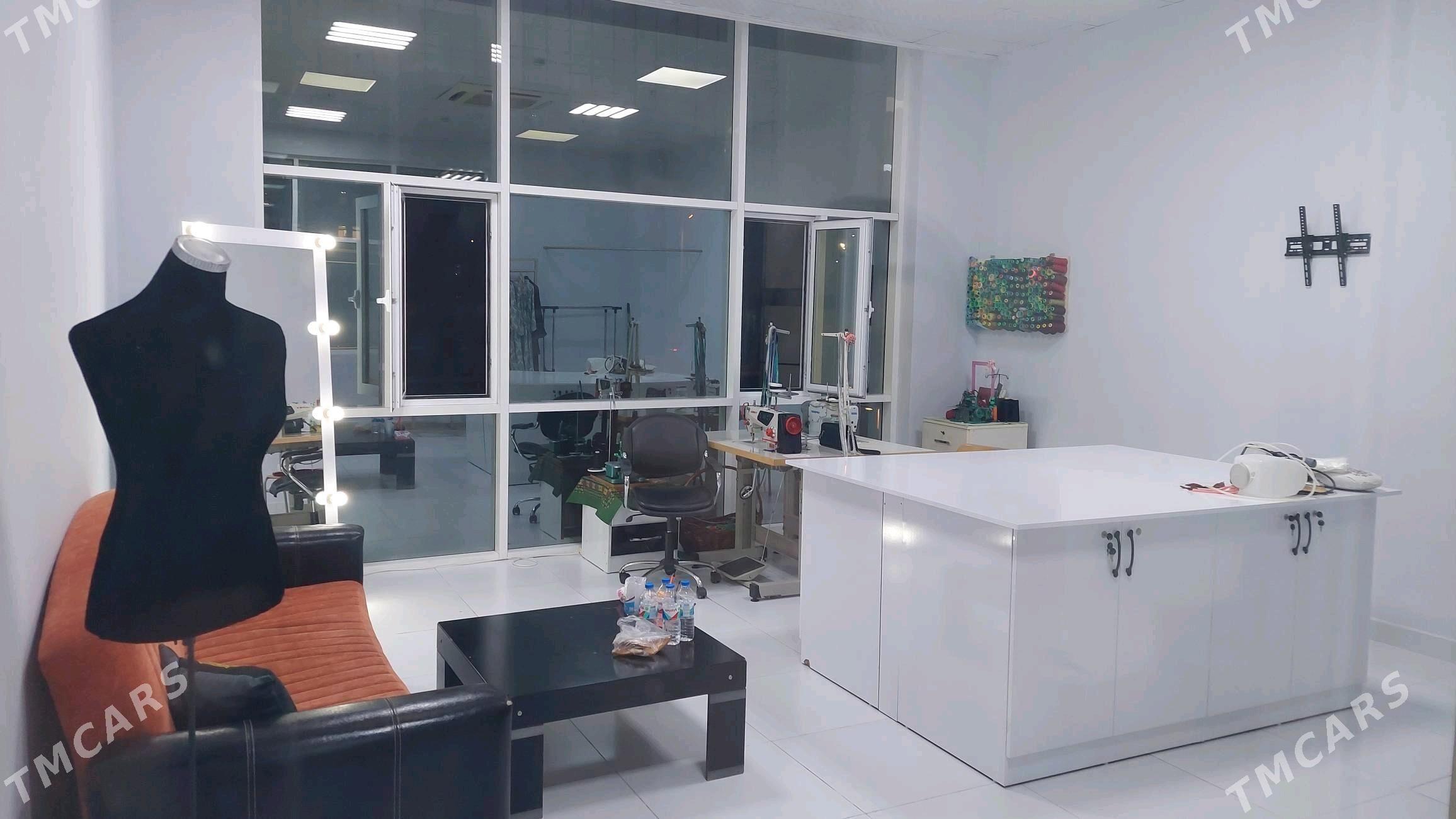 tikinci gozleyan - Aşgabat - img 1