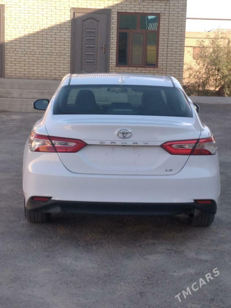 Toyota Camry 2020 - 320 000 TMT - Сакарчага - img 2