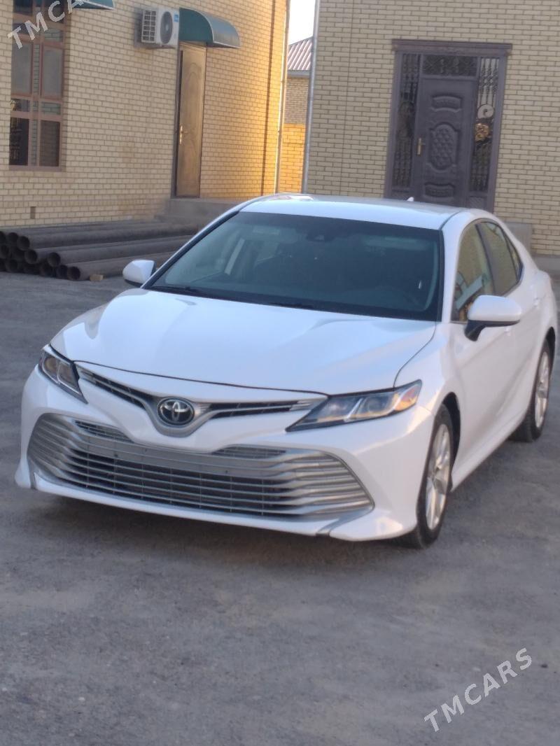 Toyota Camry 2020 - 320 000 TMT - Сакарчага - img 6