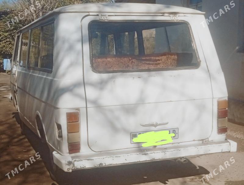 Raf Latvia 1994 - 10 000 TMT - Ходжамбаз - img 3