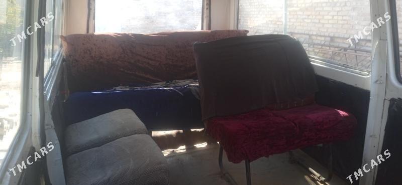 Raf Latvia 1994 - 10 000 TMT - Ходжамбаз - img 5