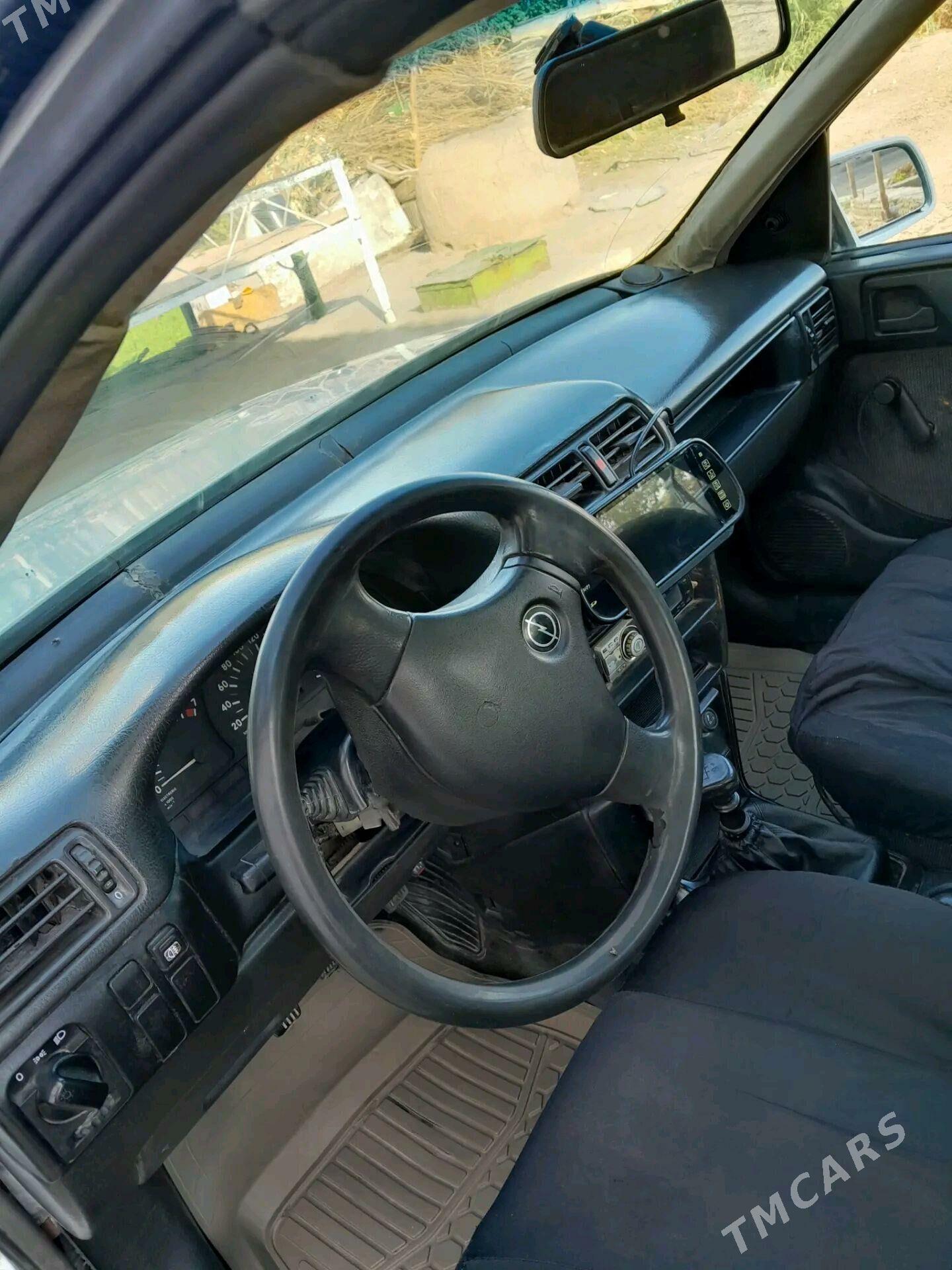 Opel Vectra 1989 - 32 000 TMT - Wekilbazar - img 7