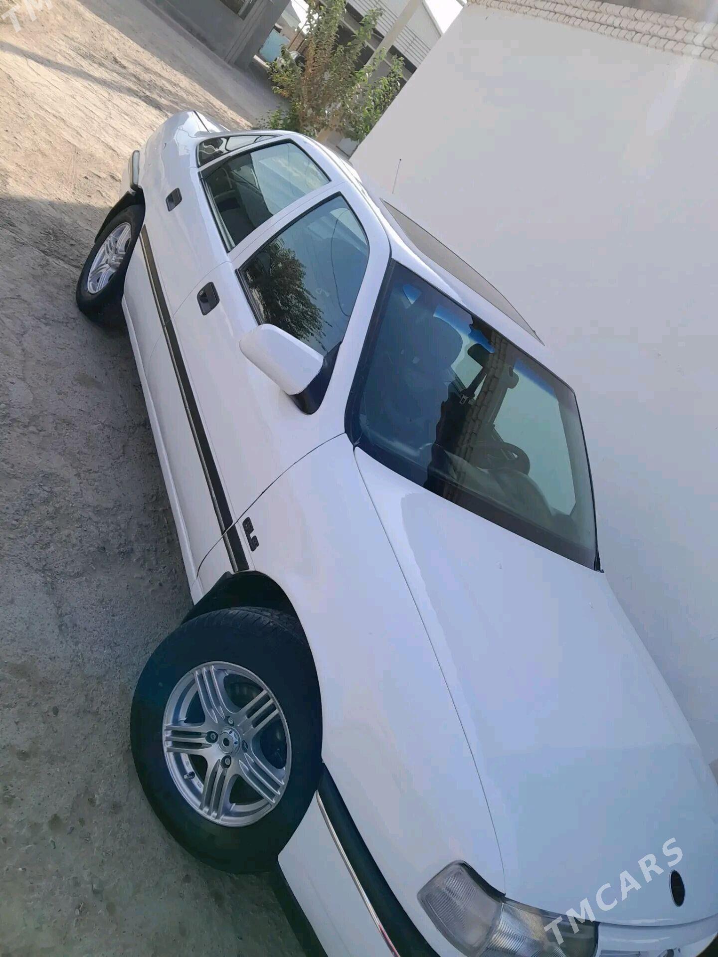 Opel Vectra 1989 - 32 000 TMT - Wekilbazar - img 4