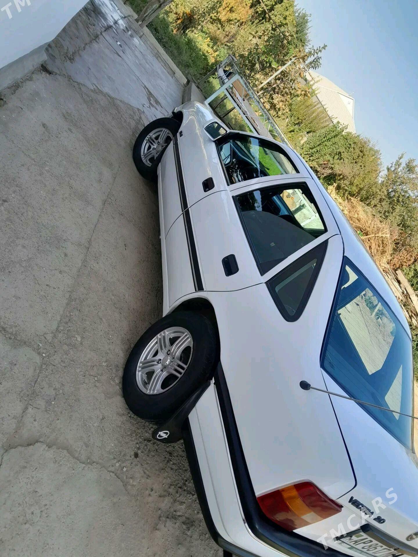 Opel Vectra 1989 - 32 000 TMT - Wekilbazar - img 3