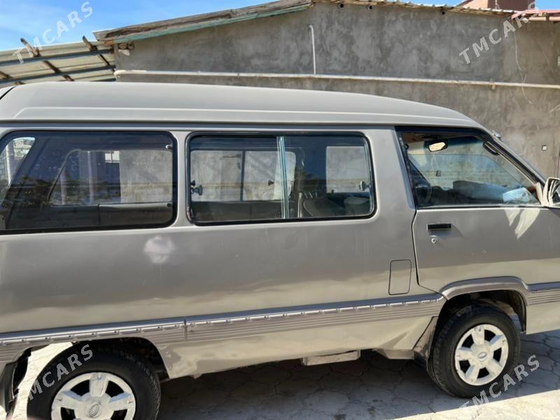 Toyota Town Ace 2000 - 17 000 TMT - Balkanabat - img 3