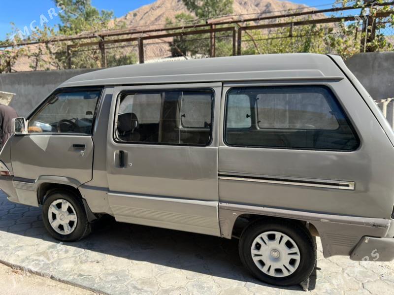 Toyota Town Ace 2000 - 17 000 TMT - Balkanabat - img 2