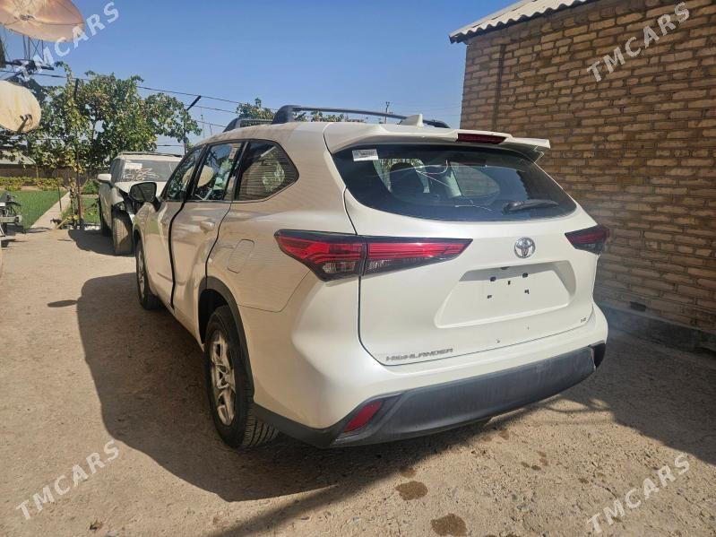 Toyota Highlander 2021 - 470 000 TMT - Мары - img 4