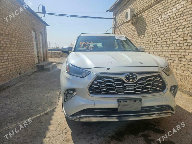 Toyota Highlander 2021 - 470 000 TMT - Мары - img 3