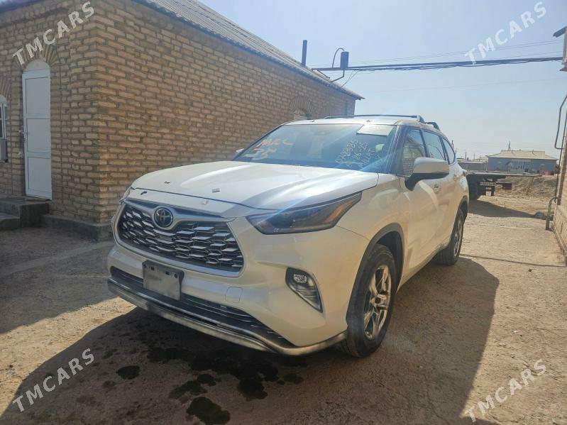 Toyota Highlander 2021 - 470 000 TMT - Мары - img 2