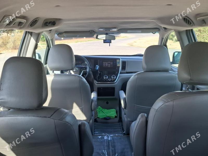 Toyota Sienna 2017 - 355 000 TMT - Aşgabat - img 8
