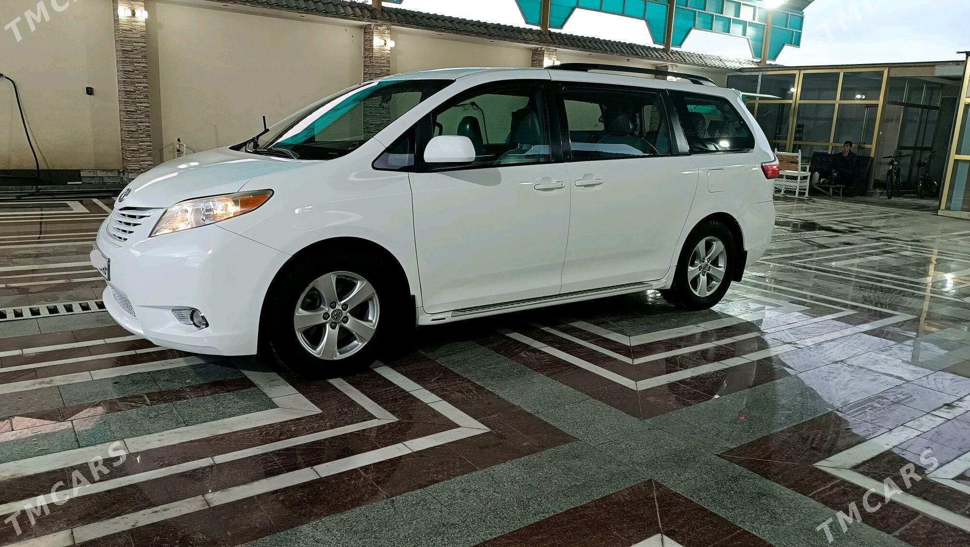 Toyota Sienna 2017 - 355 000 TMT - Aşgabat - img 6