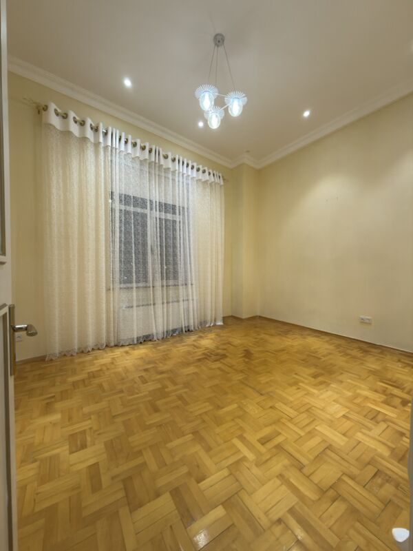 Podwoýski Bankyň jaýy 4kom - Aşgabat - img 4