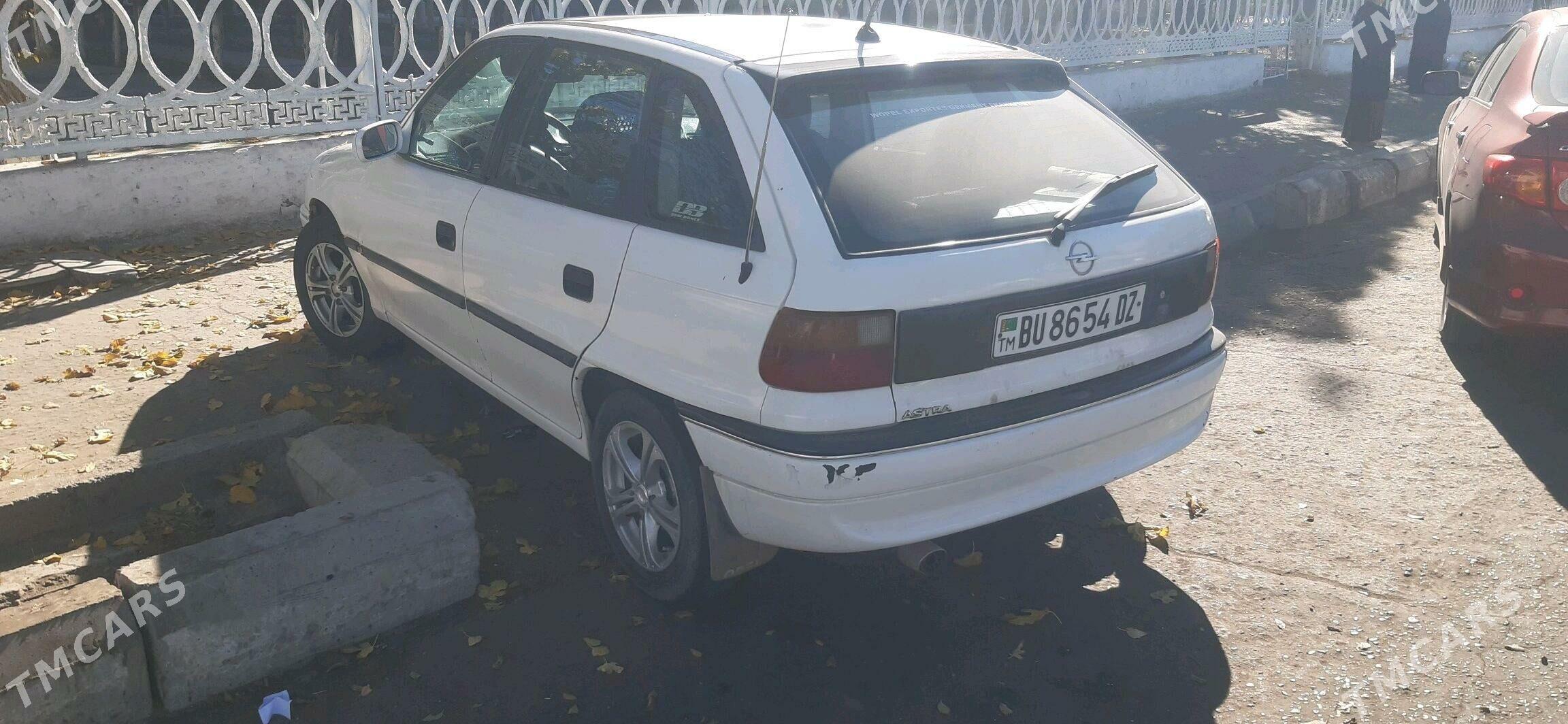 Opel Astra 1995 - 35 000 TMT - Губадаг - img 3