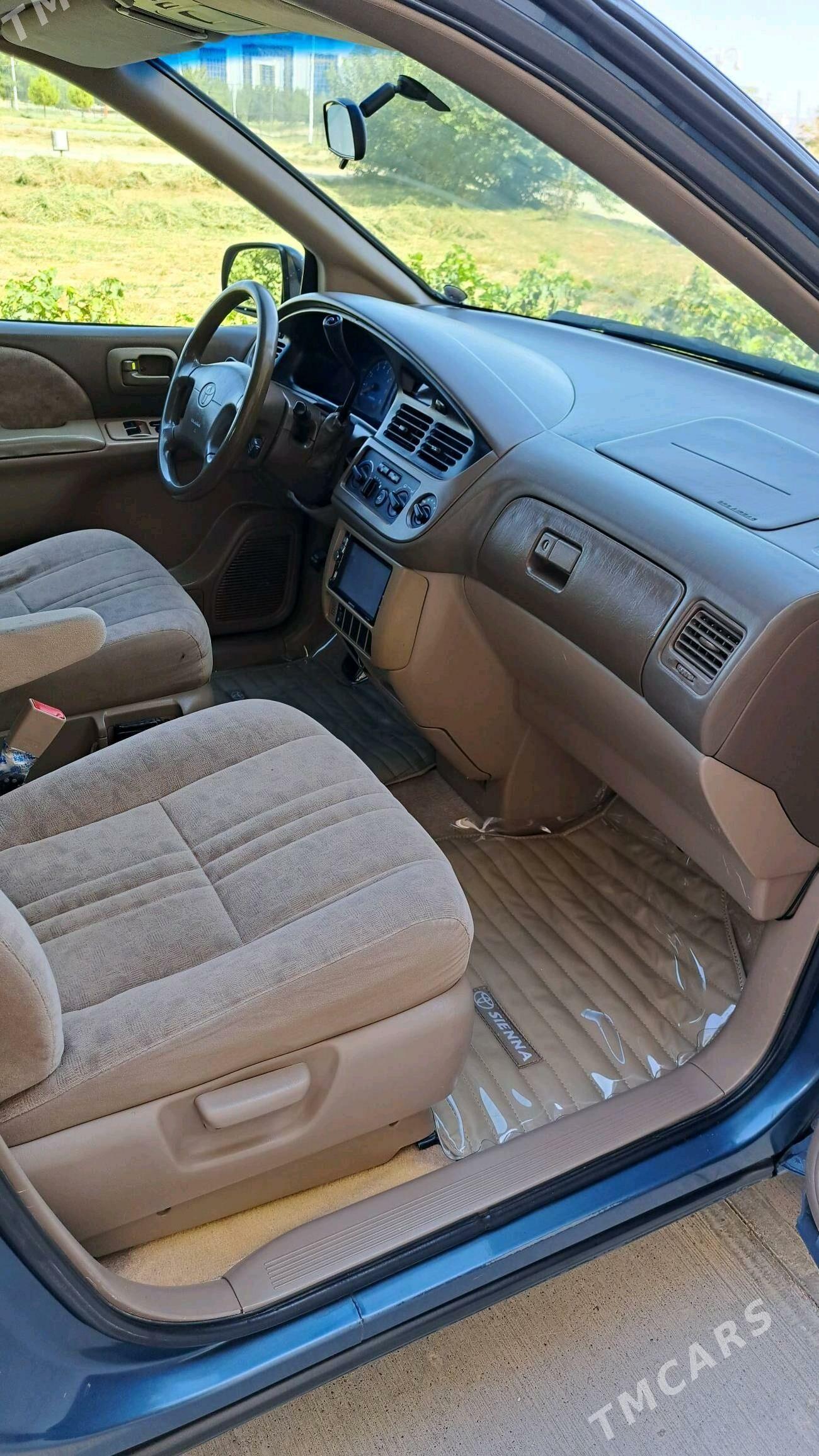 Toyota Sienna 2002 - 190 000 TMT - Туркменабат - img 6