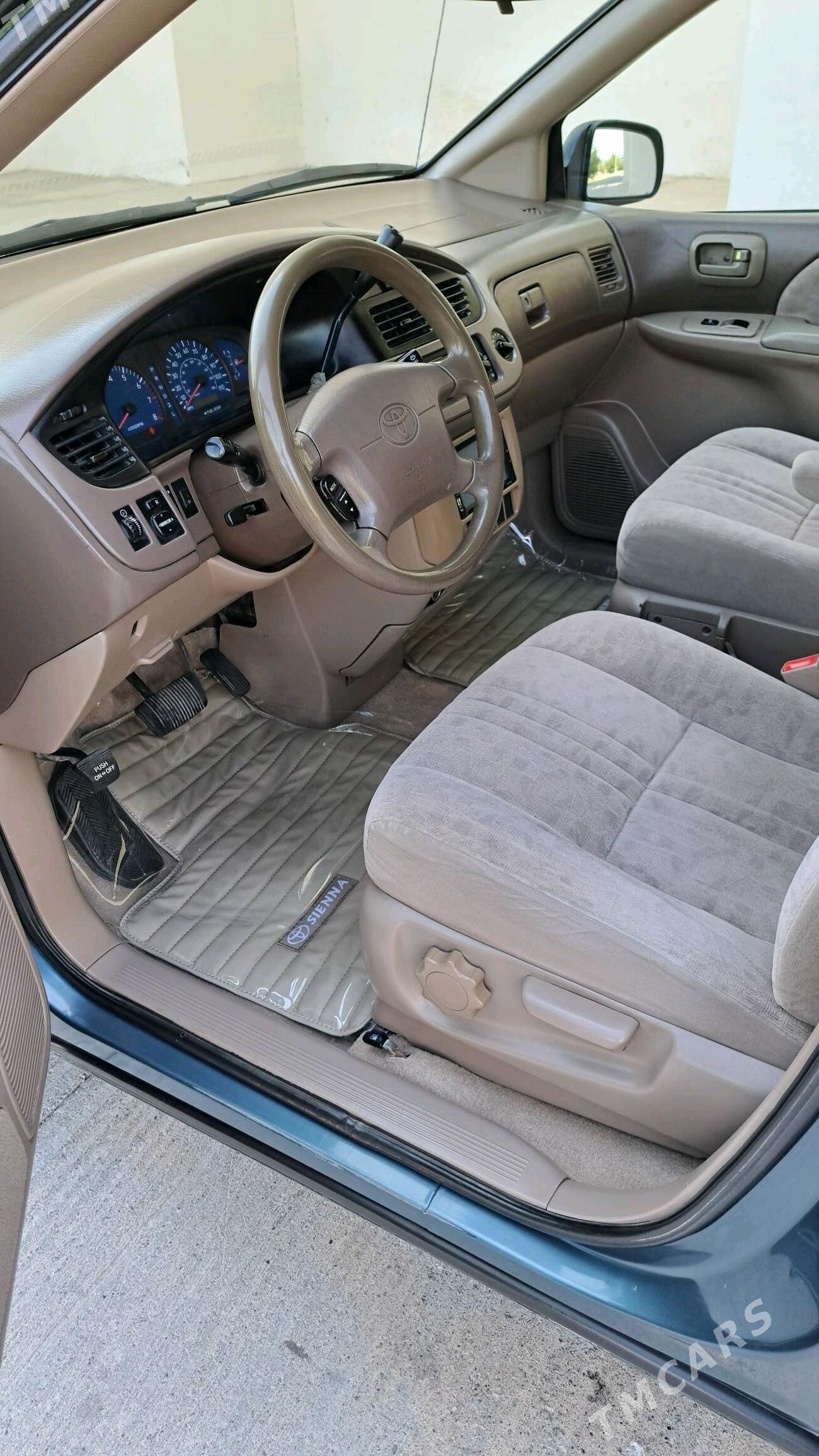 Toyota Sienna 2002 - 190 000 TMT - Туркменабат - img 5