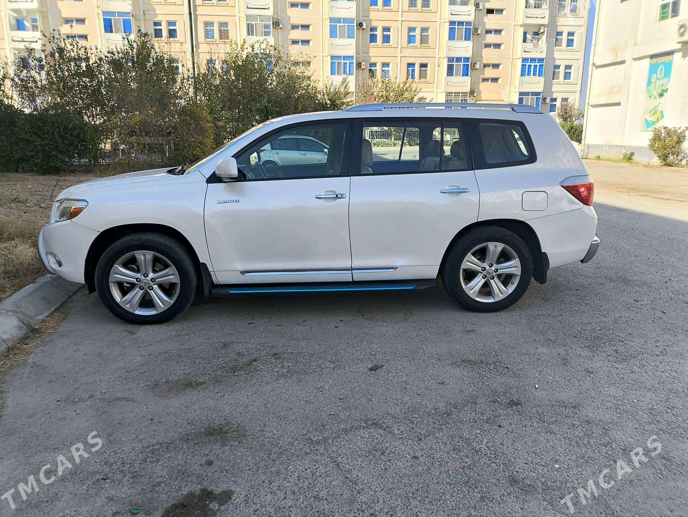 Toyota Highlander 2010 - 315 000 TMT - Бузмеин - img 5