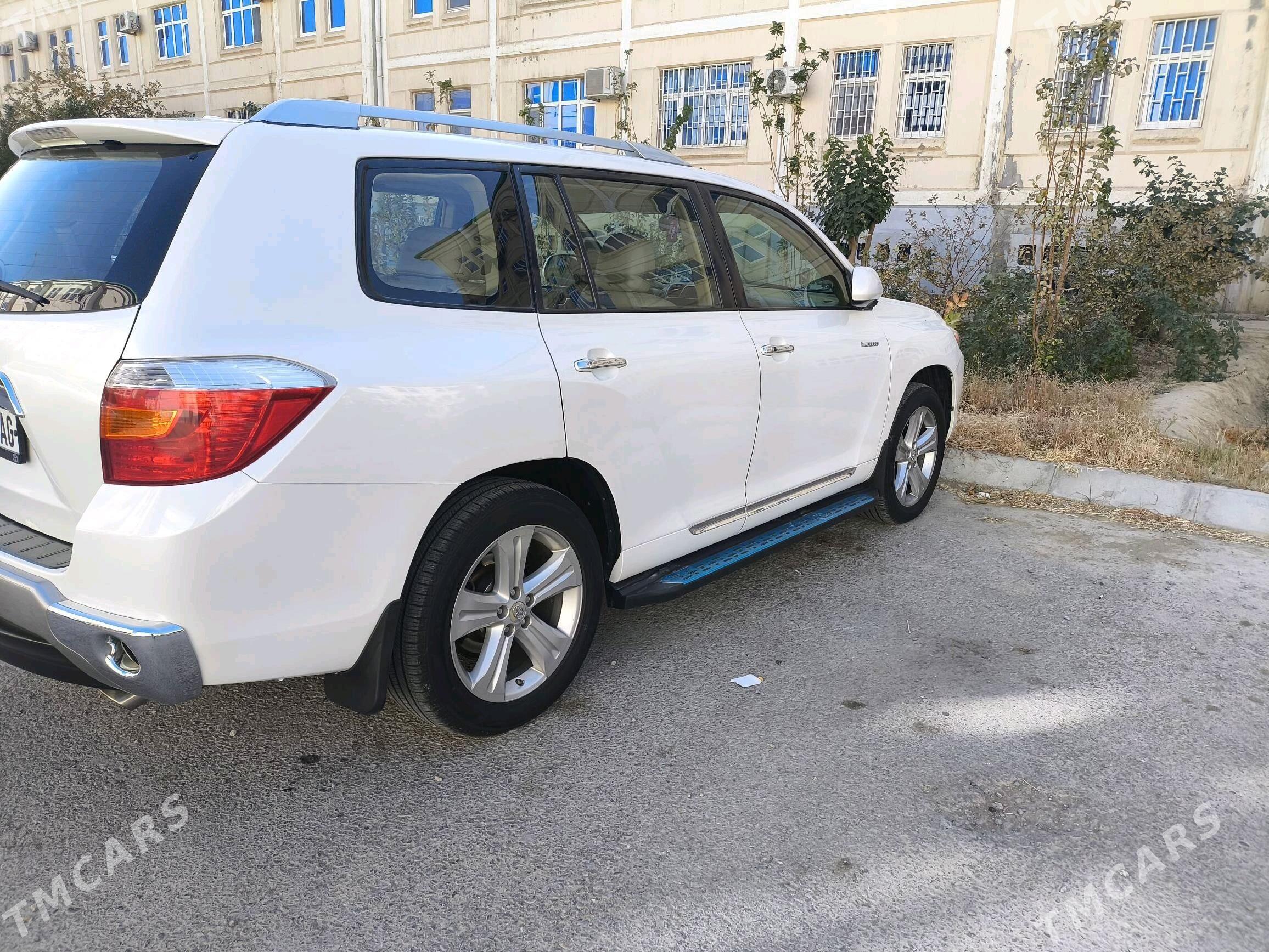 Toyota Highlander 2010 - 315 000 TMT - Бузмеин - img 2