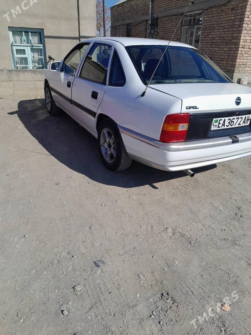 Opel Vectra 1991 - 30 000 TMT - Bäherden - img 3