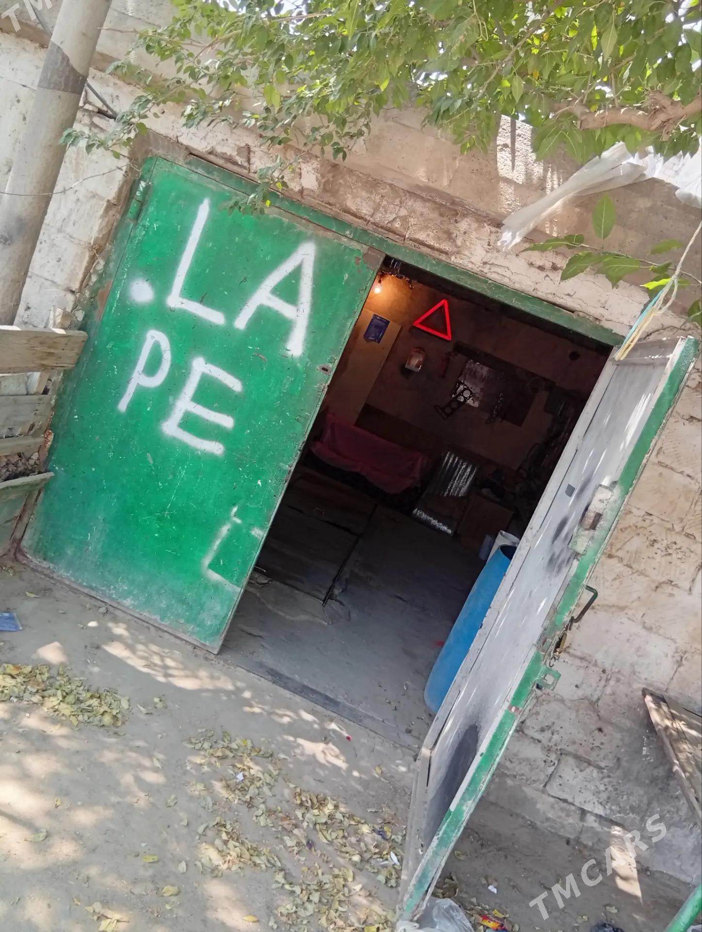 гараж - Türkmenbaşy - img 1