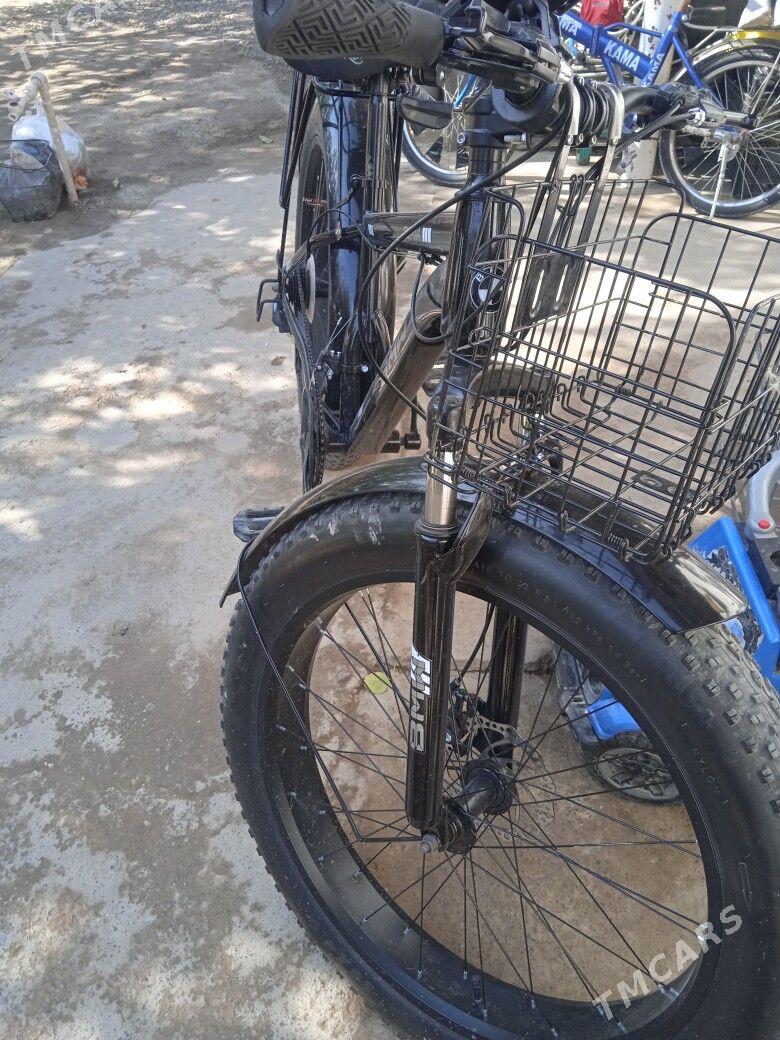 Tigir BMW - Garadamak - img 2