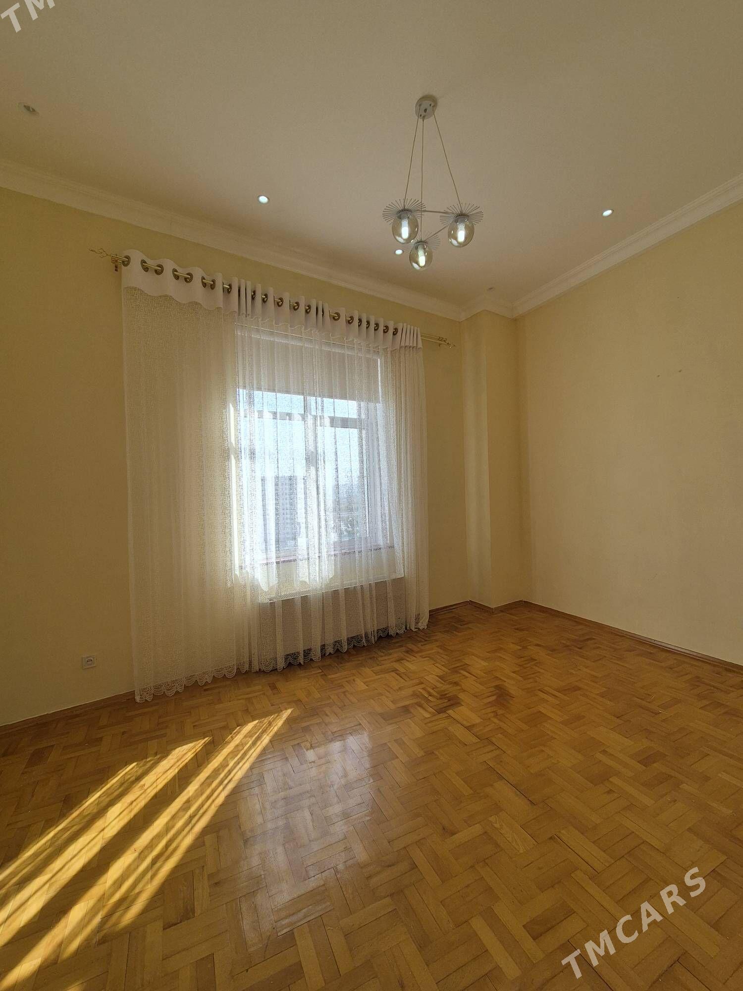 Elit 4 komnaty 9 etaj - Podwoýski köç. (Bitarap Türkmenistan şaýoly) - img 3