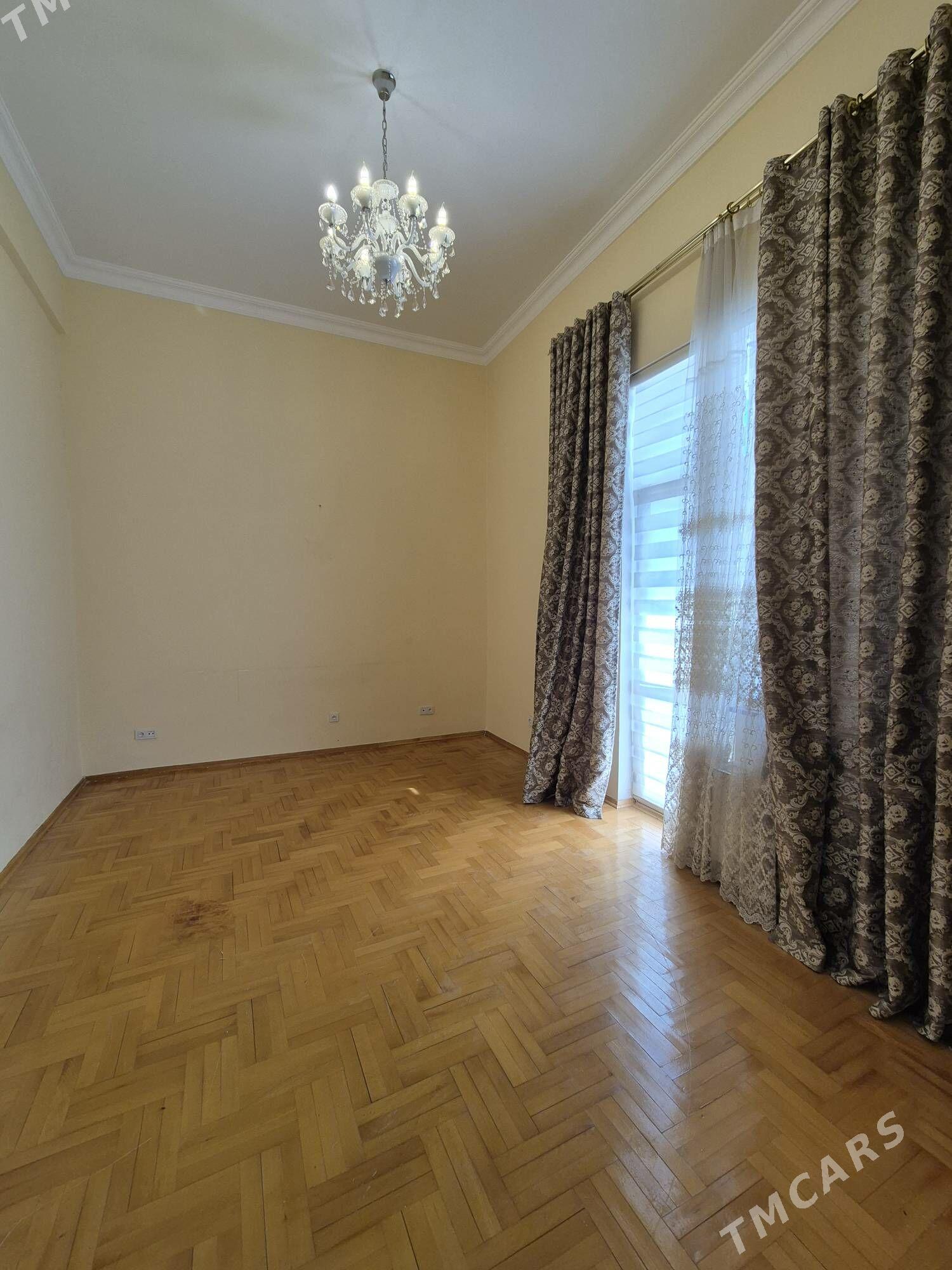 Elit 4 komnaty 9 etaj - Podwoýski köç. (Bitarap Türkmenistan şaýoly) - img 4