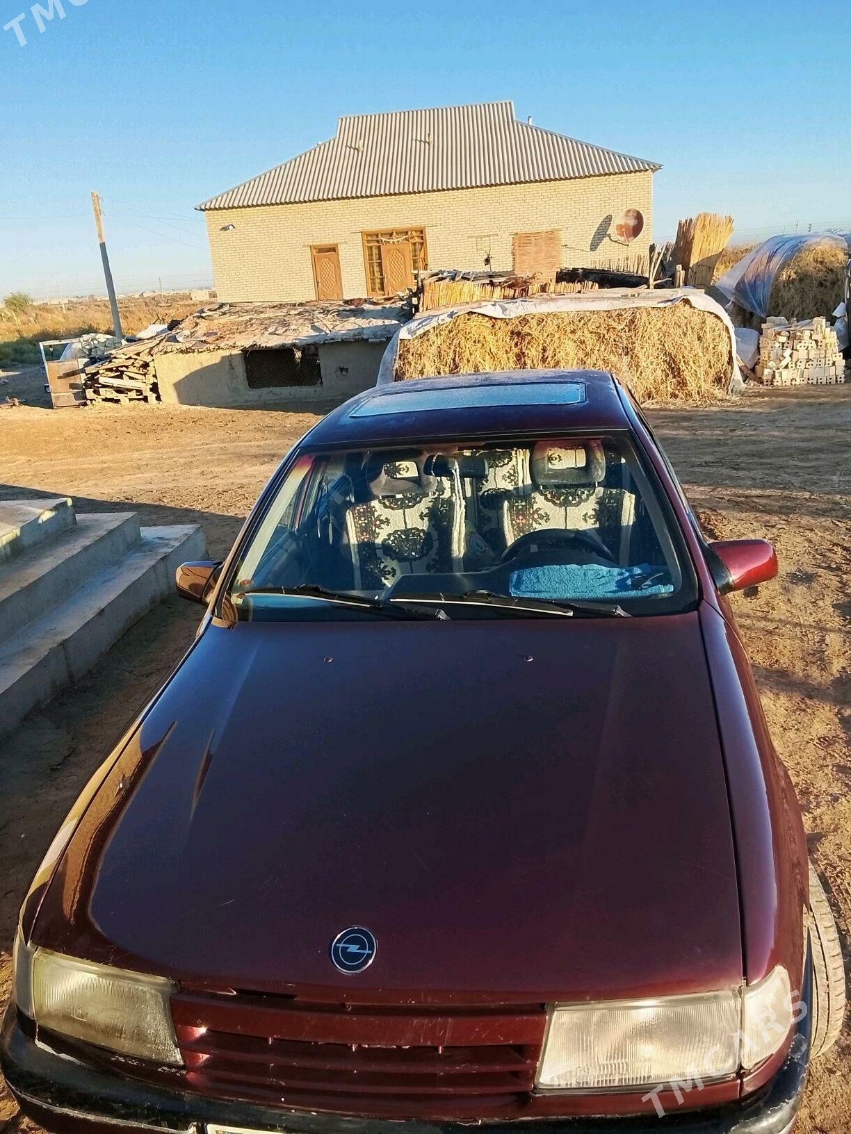 Opel Vectra 1992 - 36 000 TMT - Mary - img 1