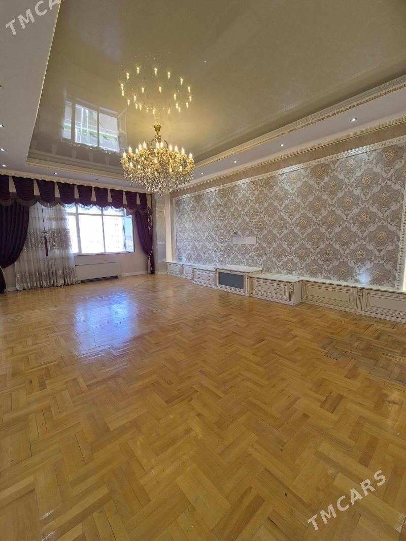 Elit 4 komnaty 9 etaj - Podwoýski köç. (Bitarap Türkmenistan şaýoly) - img 1