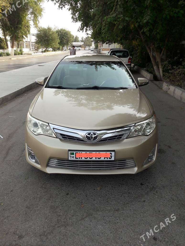 Toyota Camry 2012 - 225 000 TMT - 10 мкр - img 8