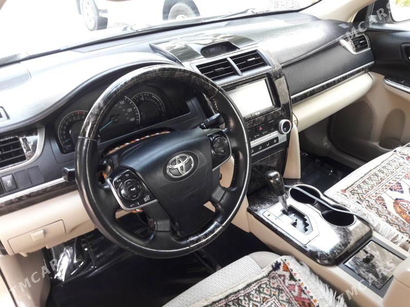 Toyota Camry 2012 - 225 000 TMT - 10 мкр - img 1