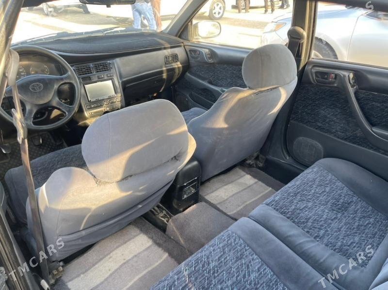 Toyota Camry 1995 - 80 000 TMT - Мары - img 9